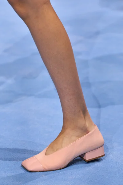 Look 80